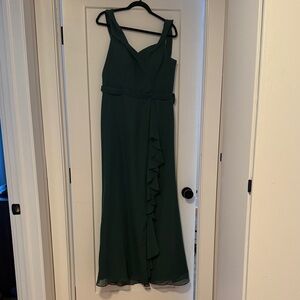 Elegant Green Evening Gown